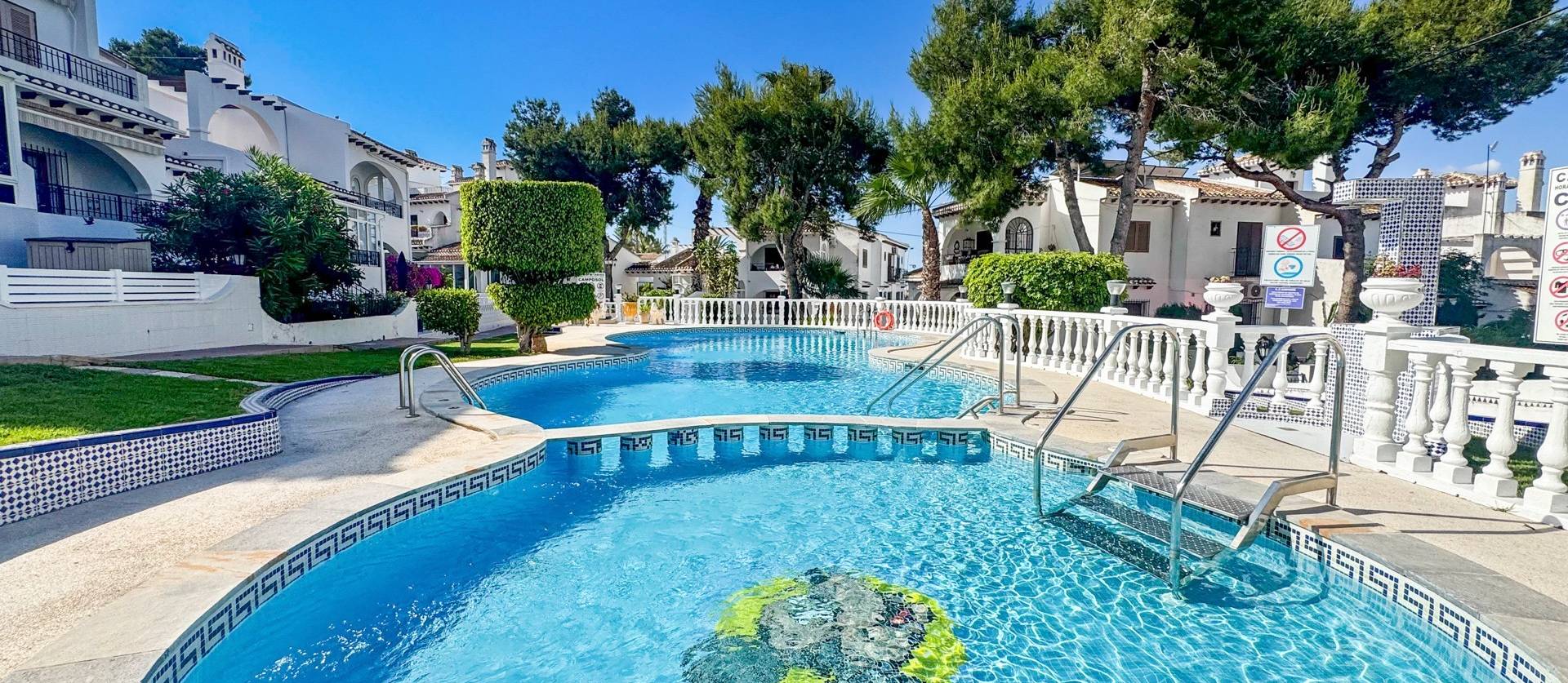 Sale - Bungalow - Torrevieja - Nueva Torrevieja - Aguas Nuevas