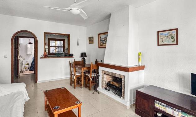 Sale - Bungalow - Torrevieja - Nueva Torrevieja - Aguas Nuevas