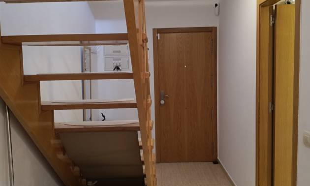 Revente - Apartment - Sucina