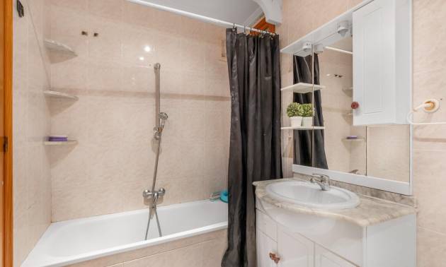 Revente - Apartment - Torrevieja - Playa del cura