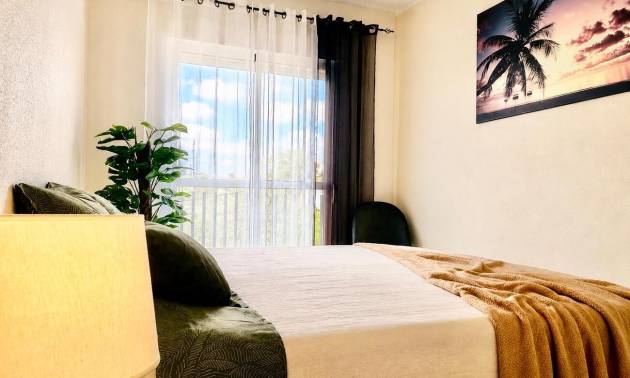 Revente - Apartment - Sucina