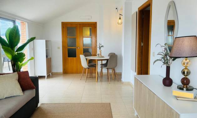 Revente - Apartment - Sucina