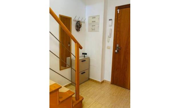 Revente - Apartment - Sucina