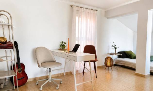 Revente - Apartment - Sucina