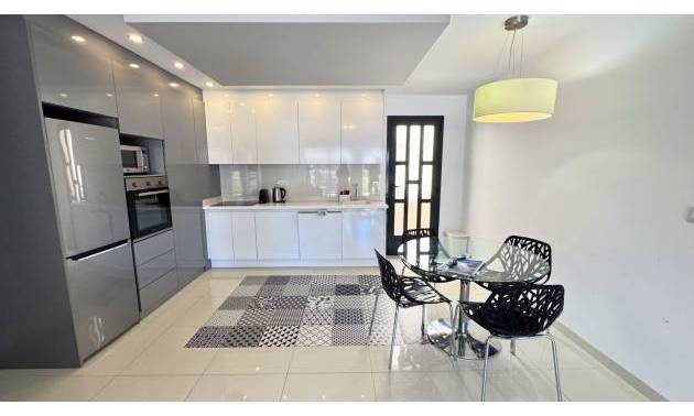 Sale - Apartments - Pilar de la Horadada - La Torre De La Horadada