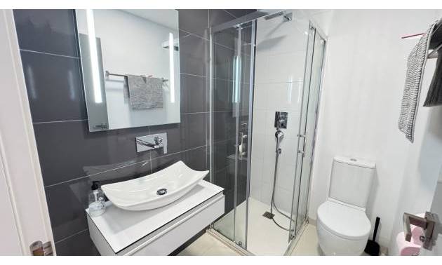 Sale - Apartments - Pilar de la Horadada - La Torre De La Horadada