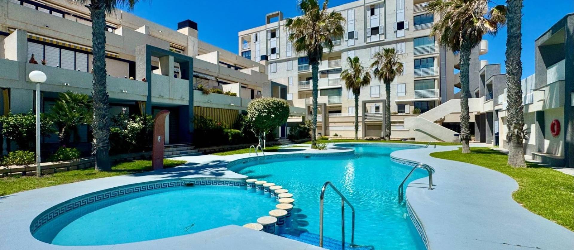 Sale - Apartments - Torrevieja - La Mata