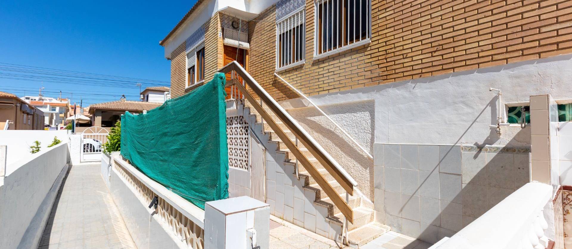 Sale - Bungalow - Torrevieja - Los Europeos