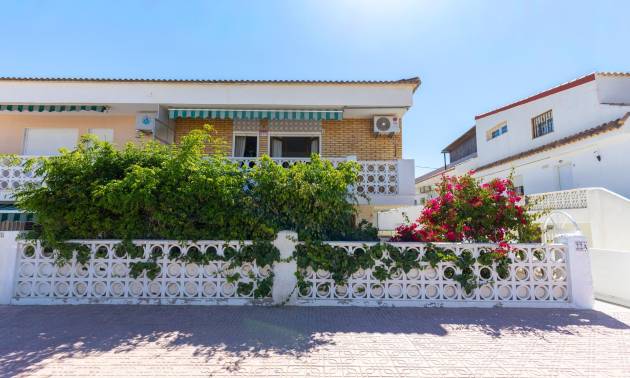 Sale - Bungalow - Torrevieja - Los Europeos