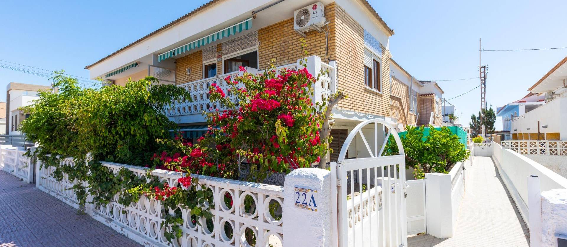 Sale - Bungalow - Torrevieja - Los Europeos