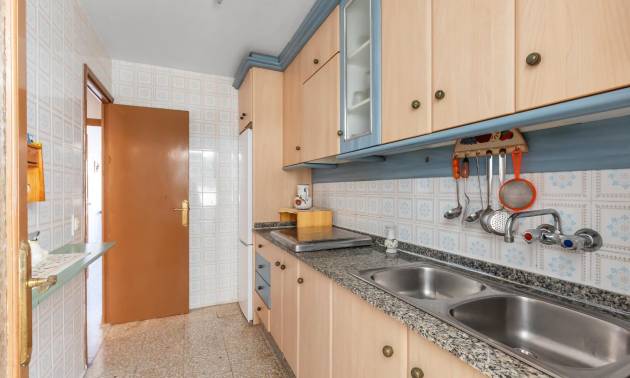 Sale - Bungalow - Torrevieja - Los Europeos
