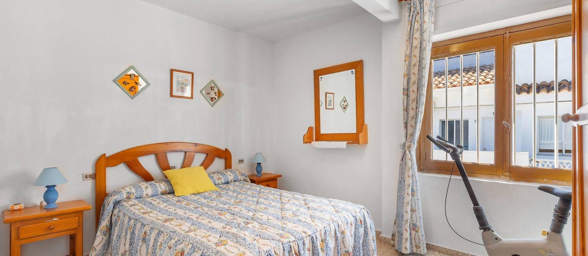 Sale - Bungalow - Torrevieja - Los Europeos