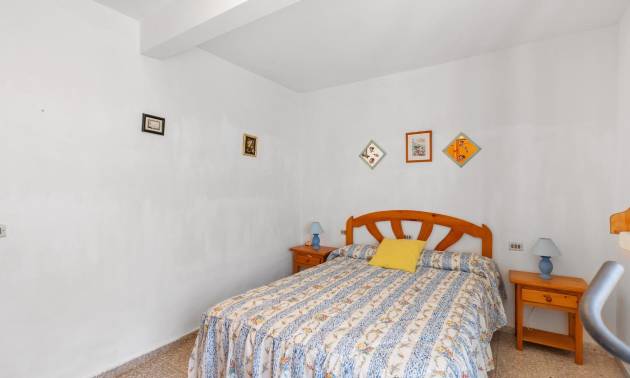 Sale - Bungalow - Torrevieja - Los Europeos