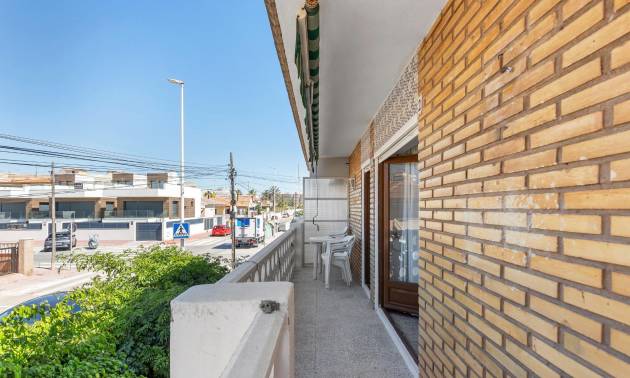 Sale - Bungalow - Torrevieja - Los Europeos
