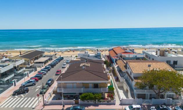 Sale - Bungalow - Torrevieja - Los Europeos