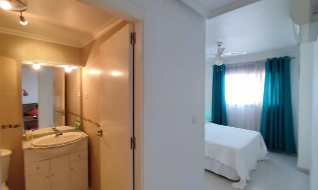 Revente - Apartment - Sucina
