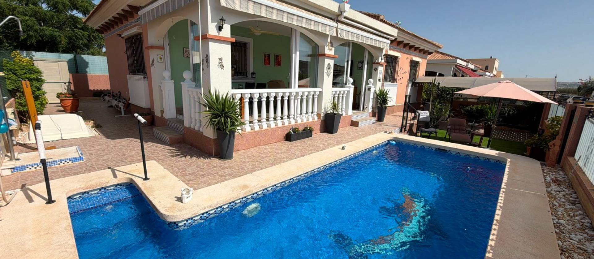 Sale - Villa - Los Montesinos - La Herrada