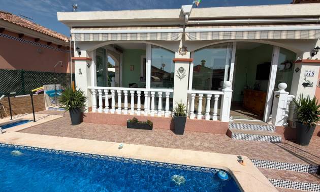 Sale - Villa - Los Montesinos - La Herrada