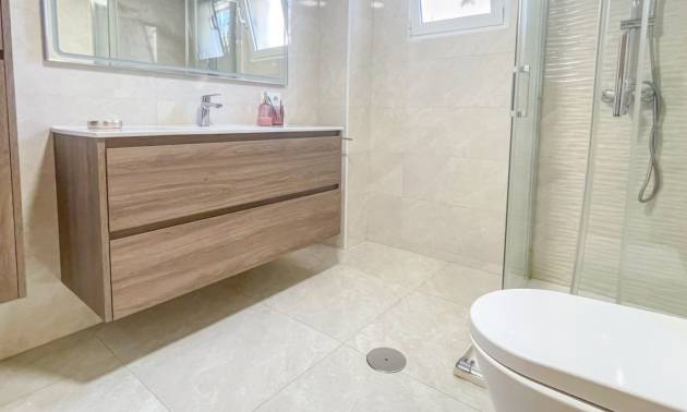 Sale - Townhouse - Orihuela Costa - Punta Prima