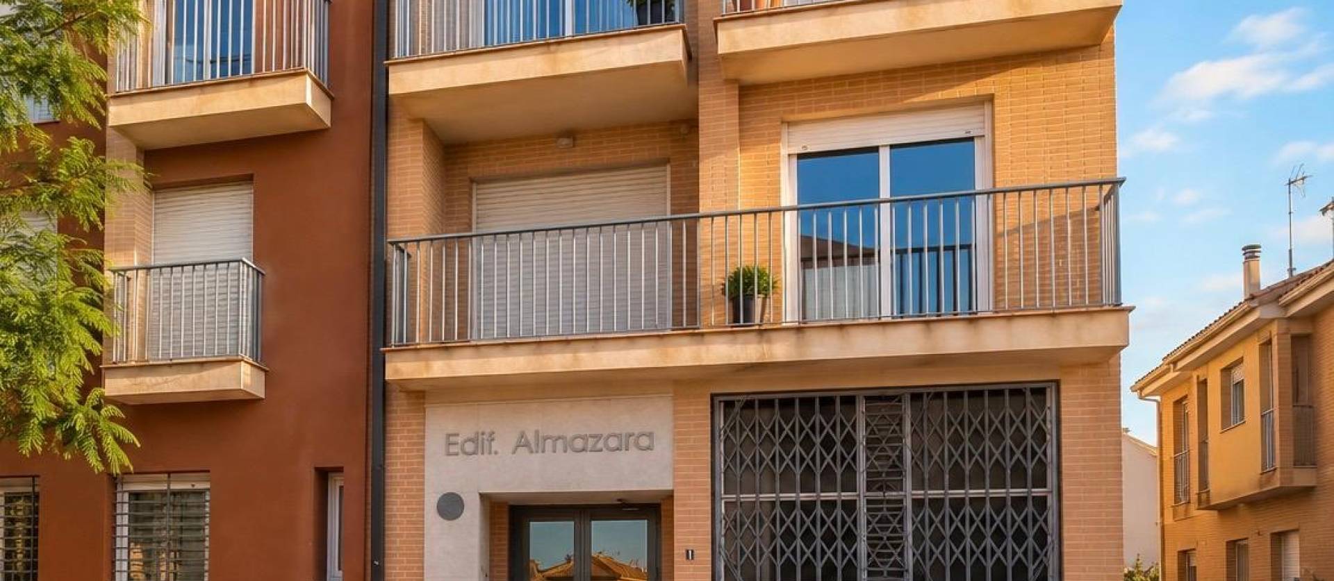 Revente - Apartment - Sucina