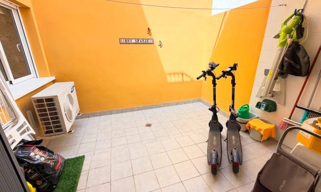 Sale - Apartment - Torrevieja - Aguas Nuevas