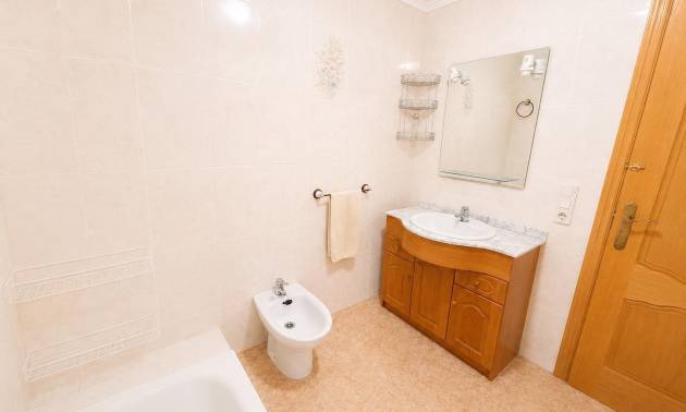 Revente - Apartment - Torrevieja - Estacion de autobuses