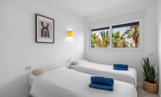 Sale - Apartments - Orihuela Costa - Punta Prima
