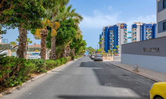 Sale - Apartments - Orihuela Costa - Punta Prima