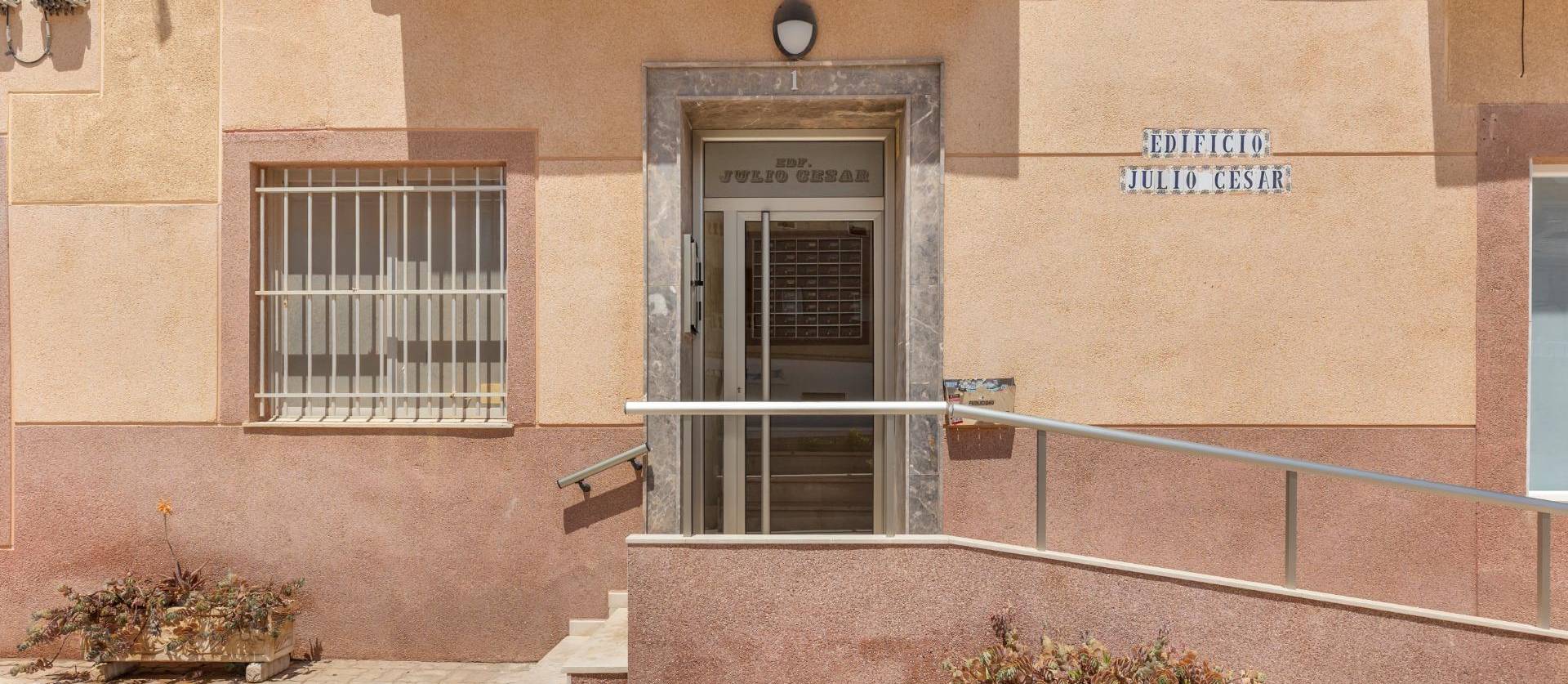 Sale - Apartment - Torrevieja - La Mata pueblo