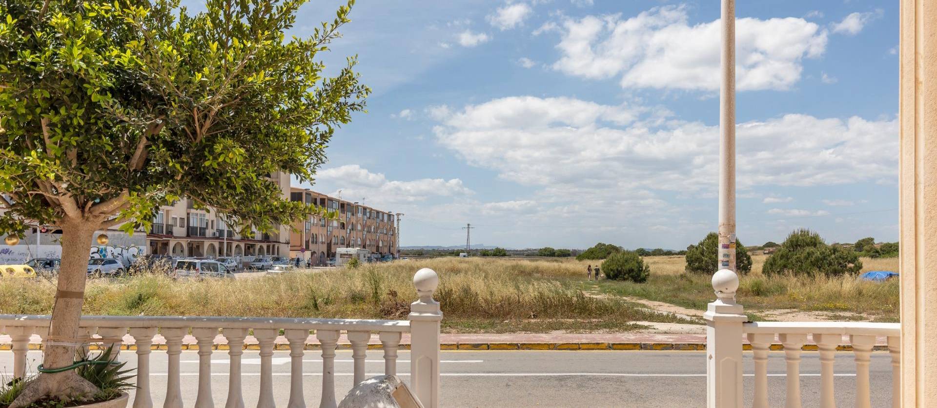 Sale - Apartment - Torrevieja - La Mata pueblo