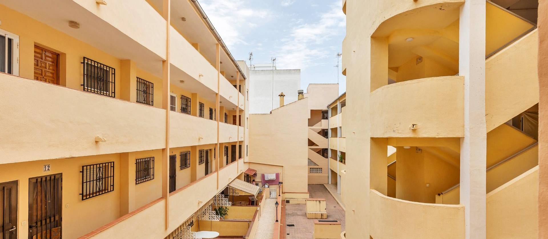 Sale - Apartment - Guardamar del Segura - CENTRO