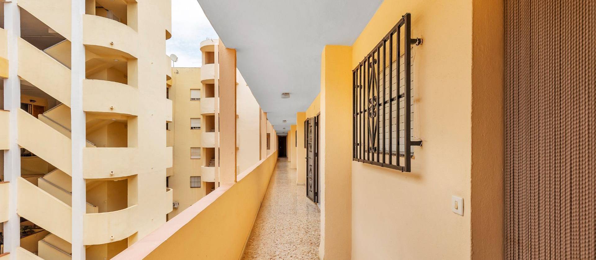Sale - Apartment - Guardamar del Segura - CENTRO