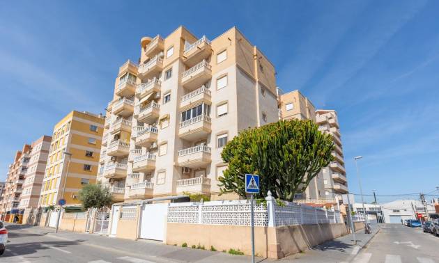 Sale - Apartment - Torrevieja - Nueva Torrevieja