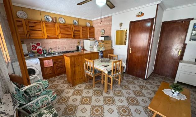 Sale - Bungalow - Torrevieja - Playa de los Naufragos