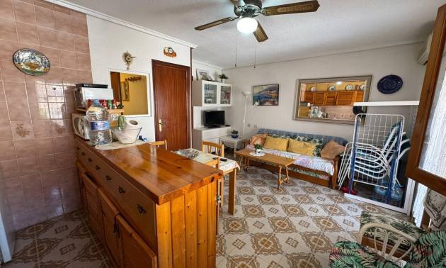 Sale - Bungalow - Torrevieja - Playa de los Naufragos