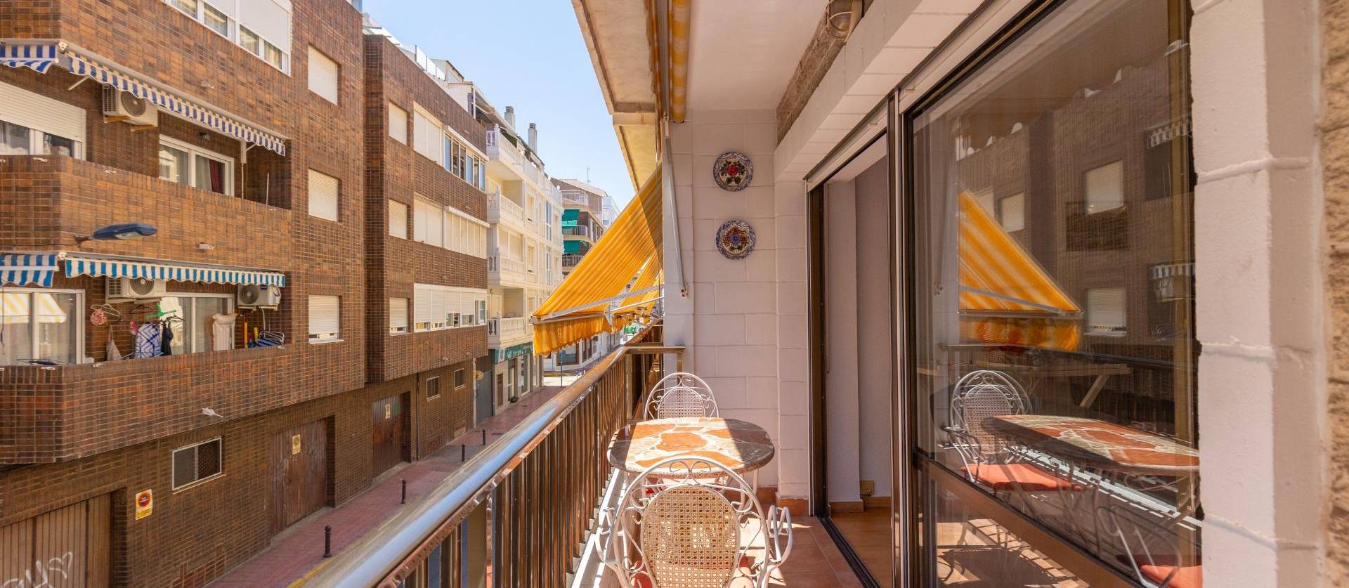 Sale - Apartment - Torrevieja - Paseo maritimo