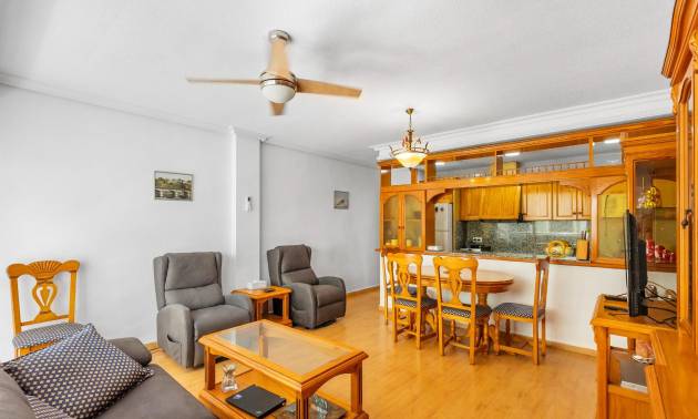 Sale - Apartment - Torrevieja - Paseo maritimo
