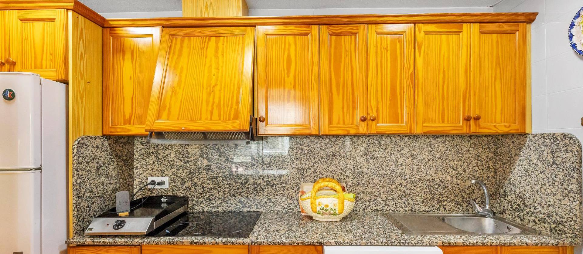 Sale - Apartment - Torrevieja - Paseo maritimo