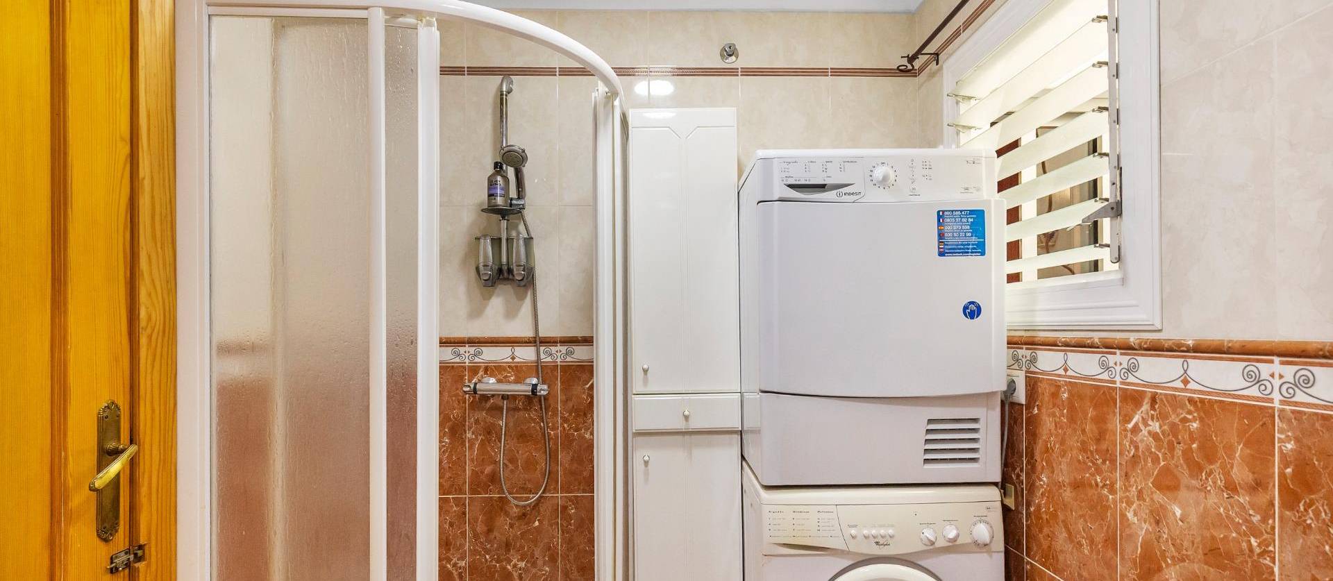 Sale - Apartment - Torrevieja - Paseo maritimo