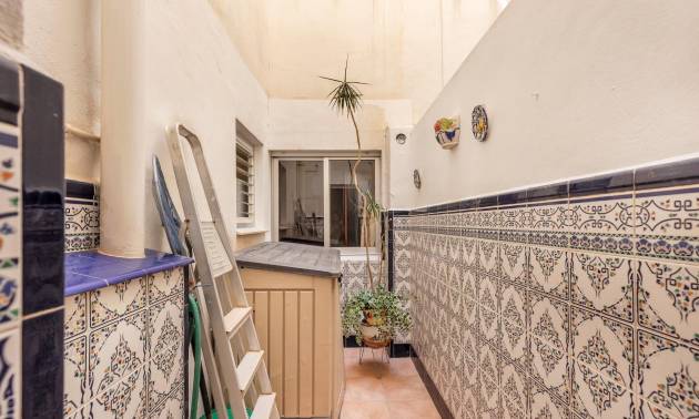 Sale - Apartment - Torrevieja - Paseo maritimo