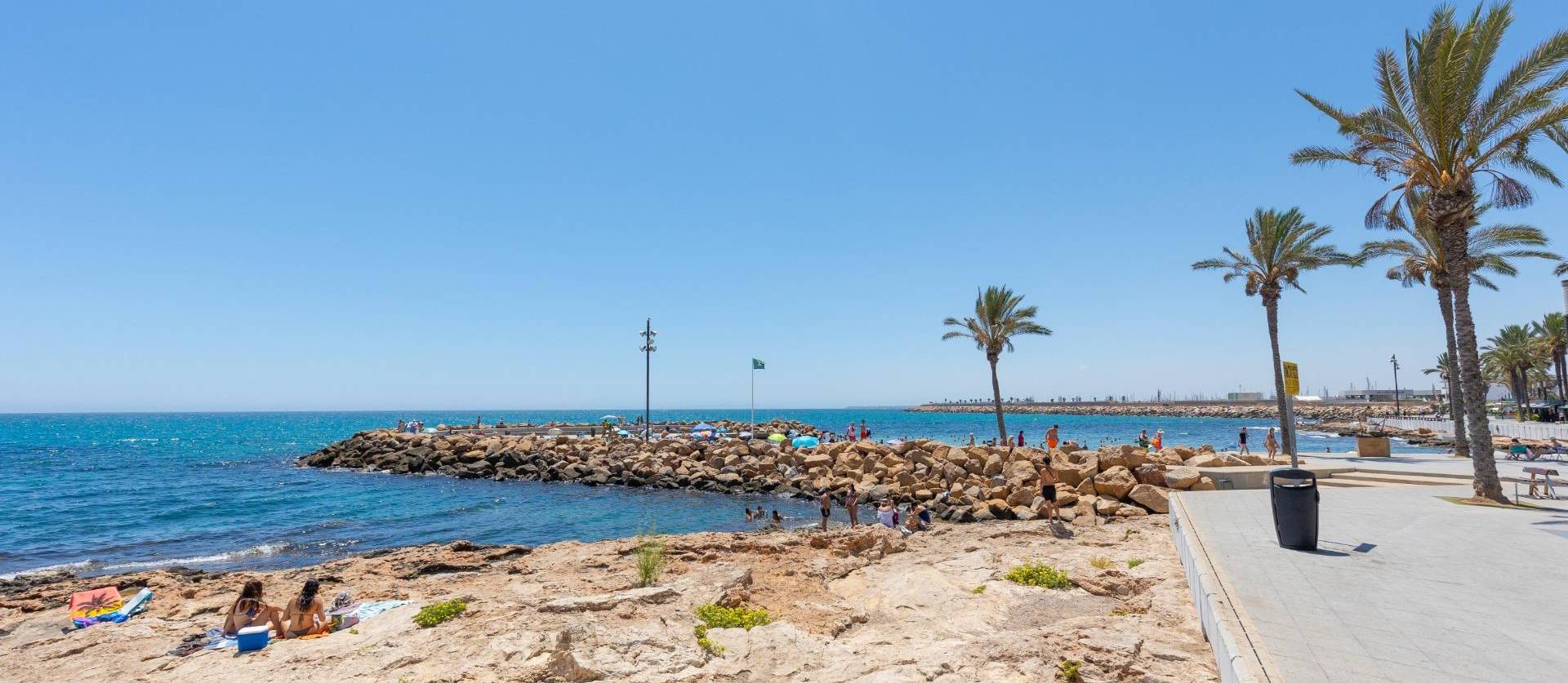 Sale - Apartment - Torrevieja - Paseo maritimo