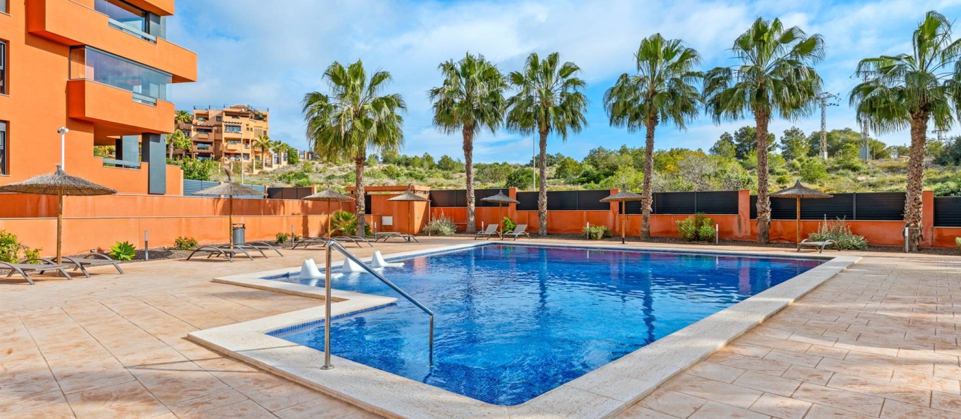 Sale - Apartments - Villamartin - Lomas del Golf