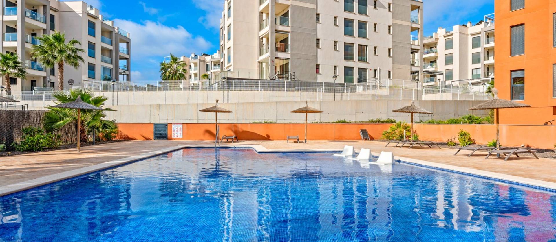 Sale - Apartments - Villamartin - Lomas del Golf