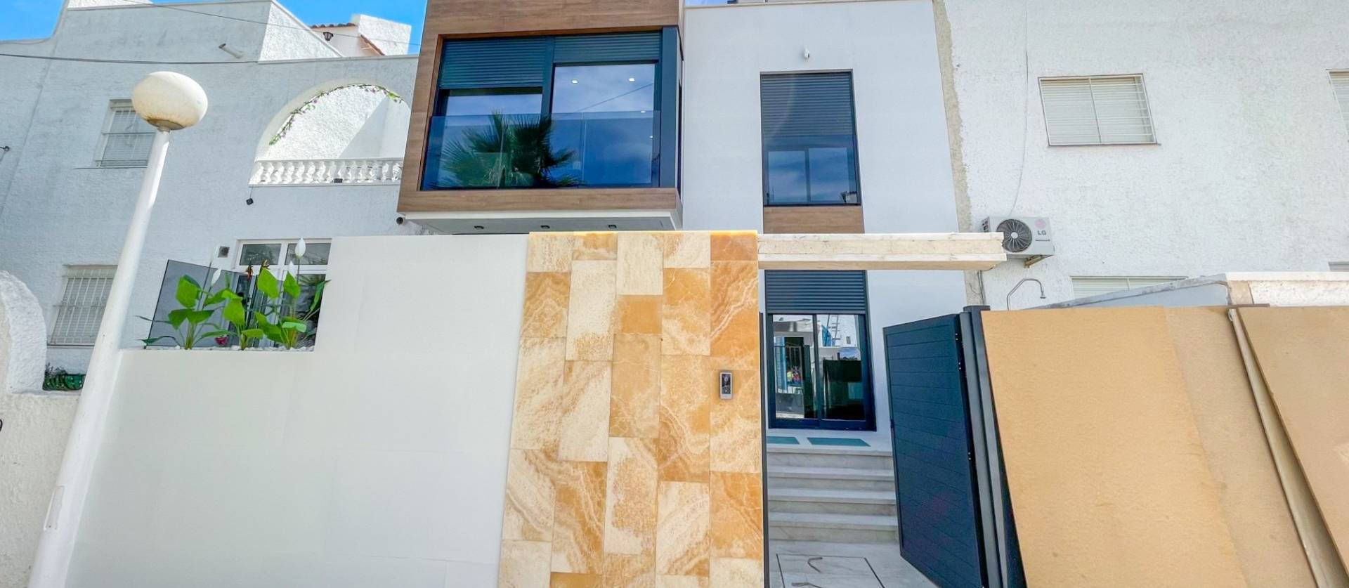 Sale - Townhouse - Torrevieja - Nueva Torrevieja - Aguas Nuevas