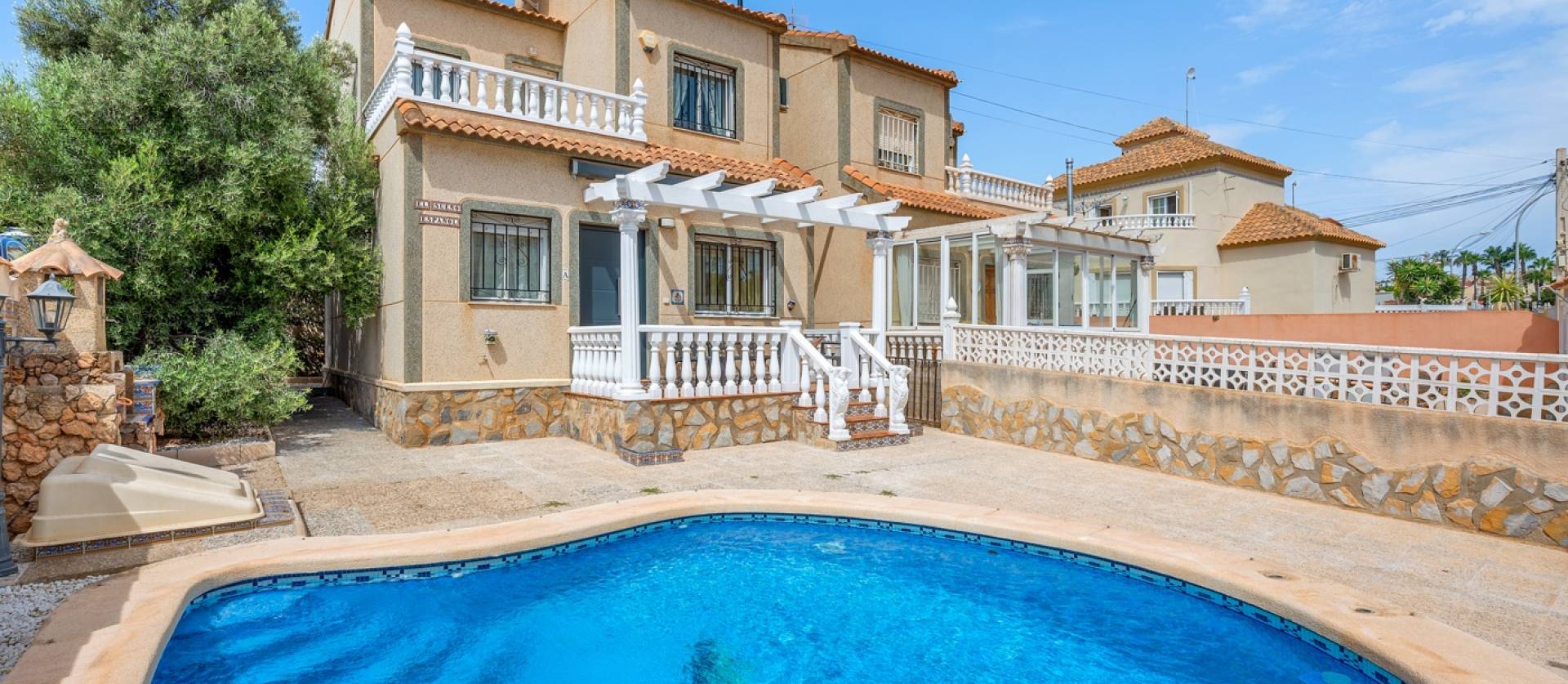 Sale - Villa - Orihuela Costa - El Galan