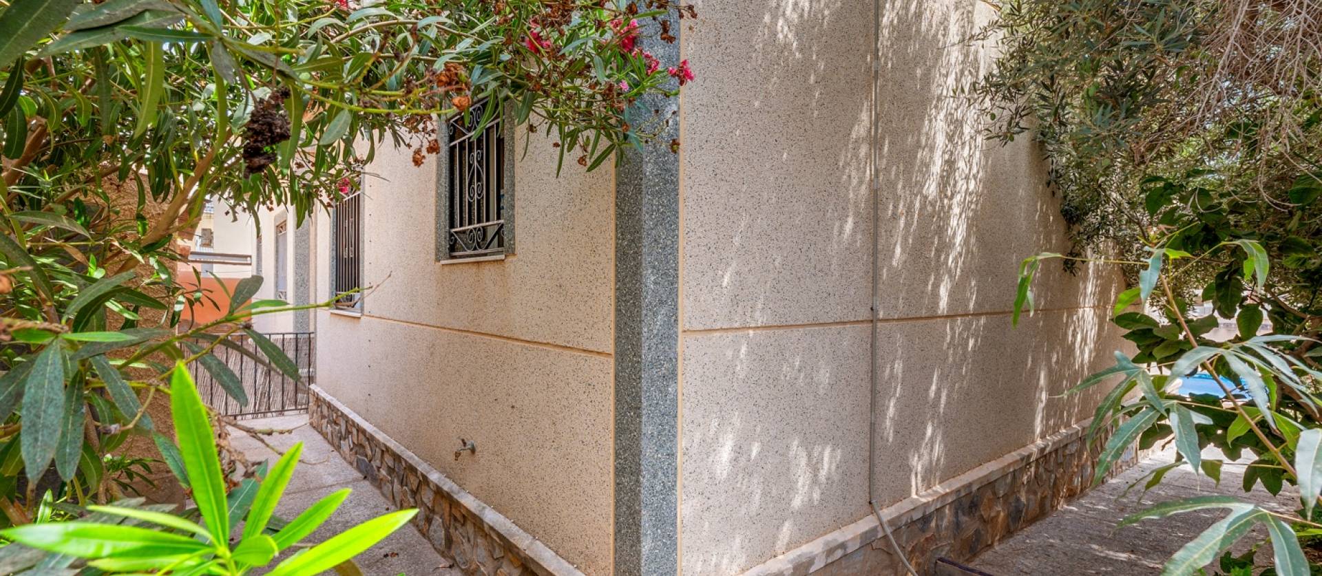 Sale - Villa - Orihuela Costa - El Galan