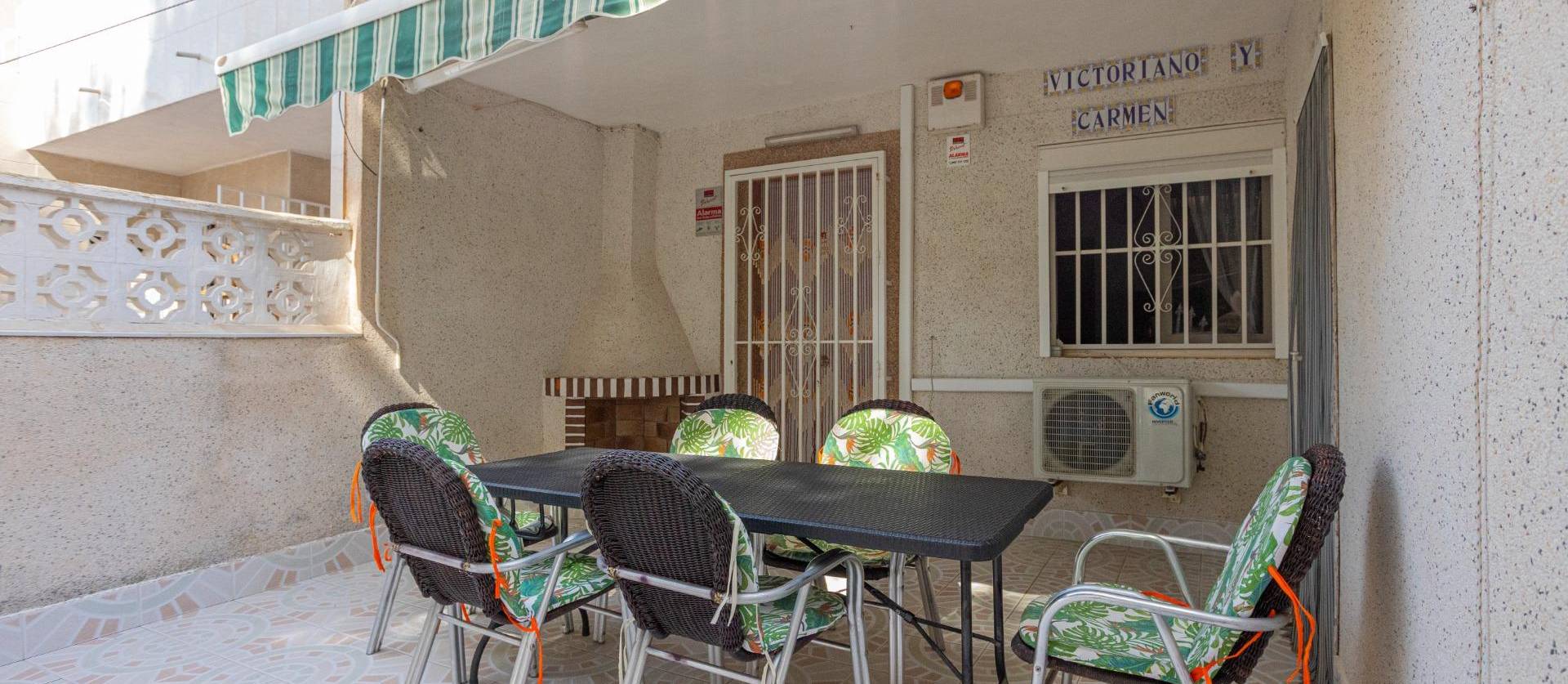 Sale - Bungalow - Torrevieja - Playa de los Naufragos