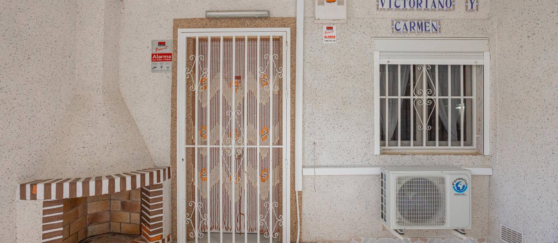 Sale - Bungalow - Torrevieja - Playa de los Naufragos