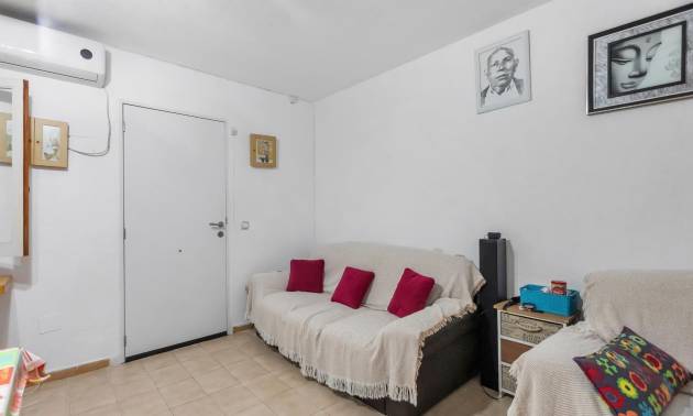 Sale - Bungalow - Torrevieja - Playa de los Naufragos