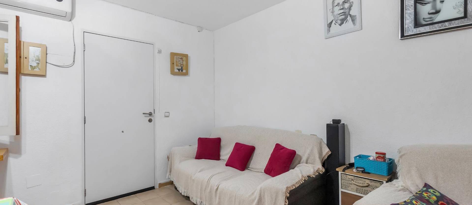 Sale - Bungalow - Torrevieja - Playa de los Naufragos